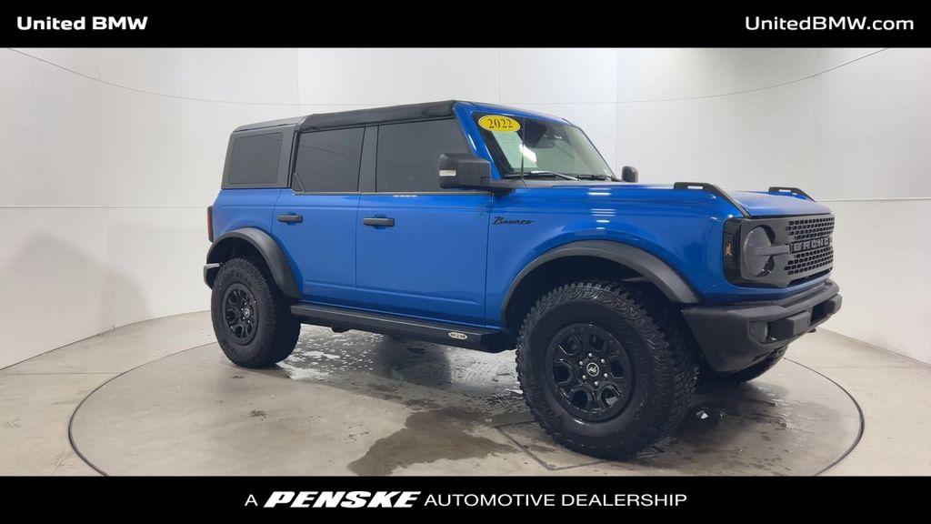 2022 Ford Bronco Wildtrak photo 2