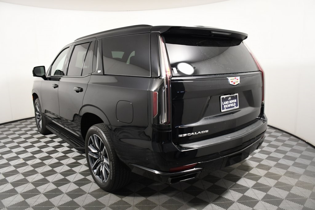 2024 Cadillac Escalade Sport photo 4