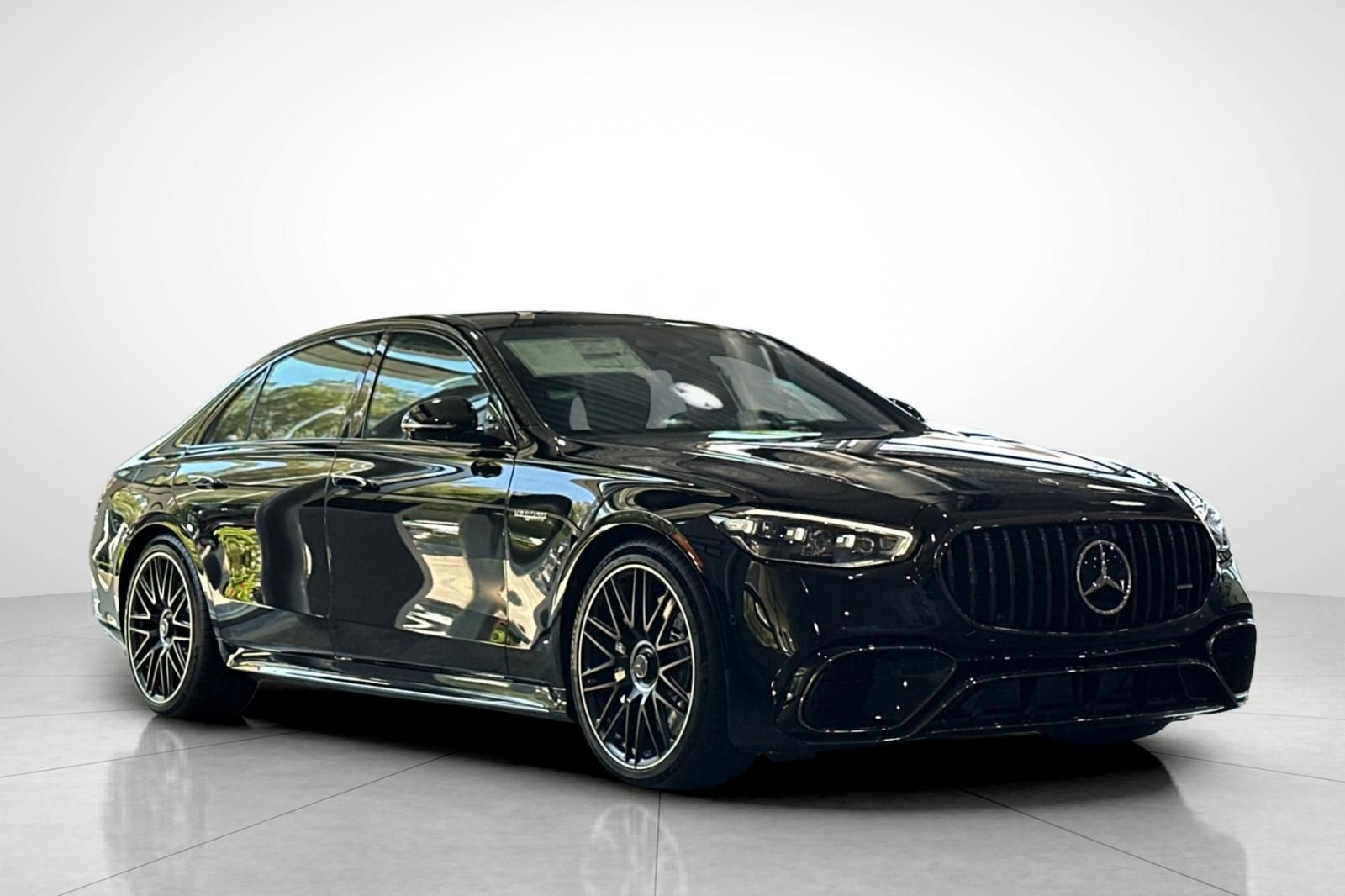 2025 Mercedes Benz S 63 e AMG 4MATIC photo 27