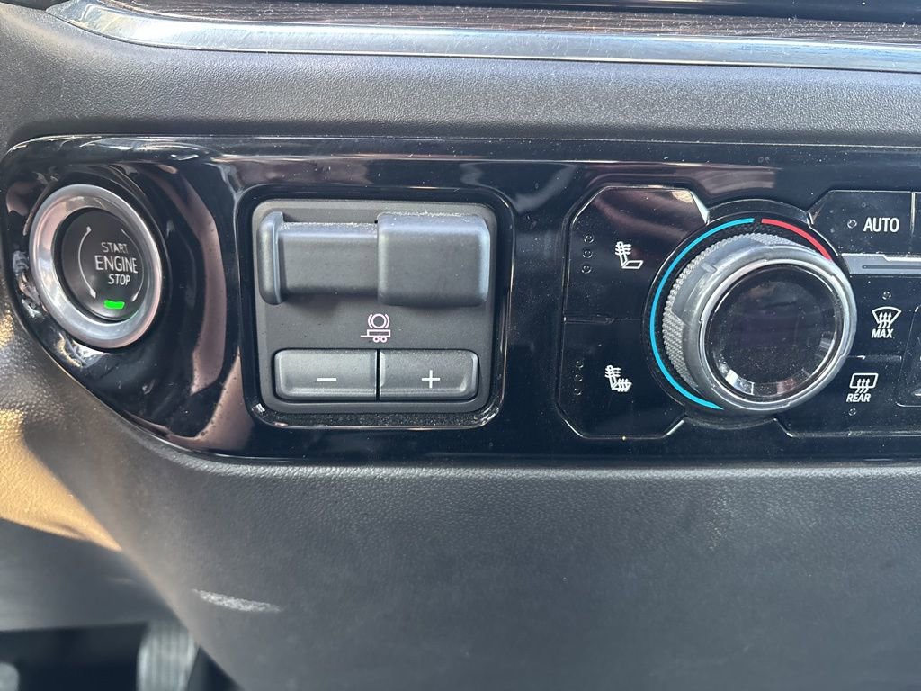 2023 Chevrolet Silverado 1500 LT photo 29