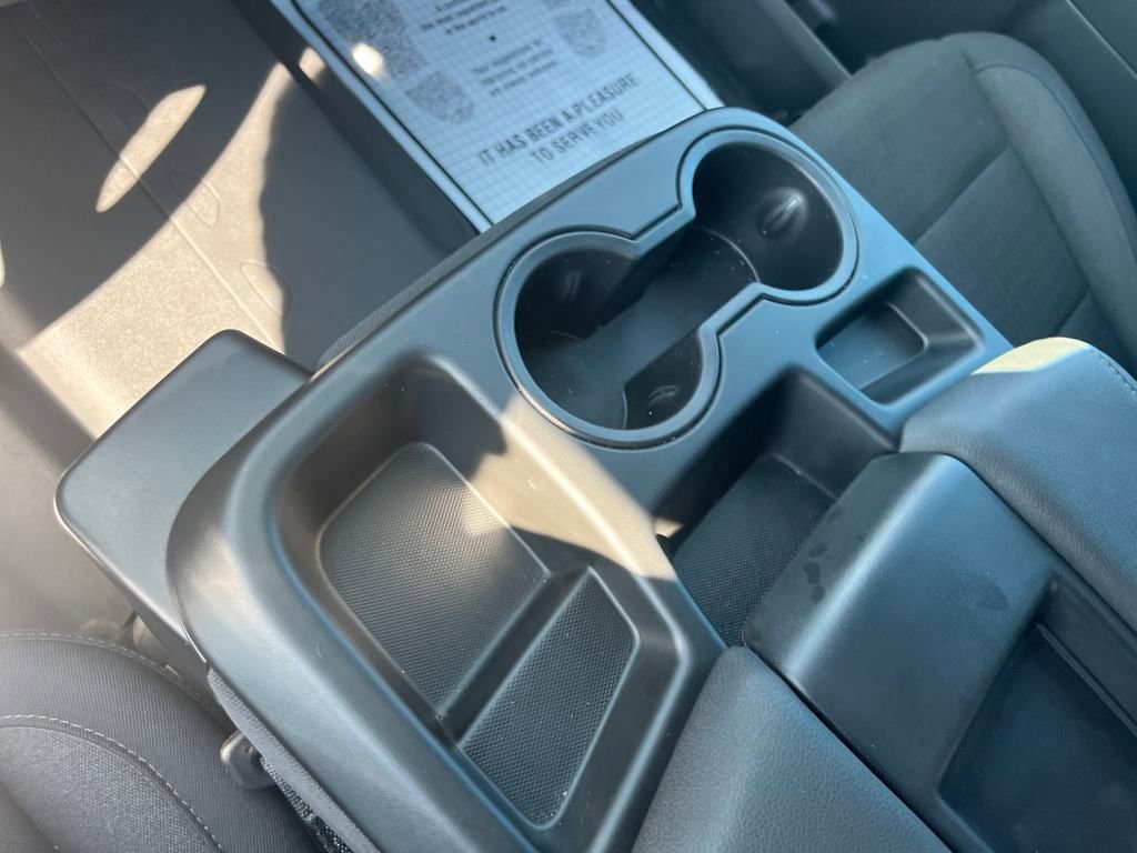 2025 Chevrolet Silverado 1500 LT1 photo 17