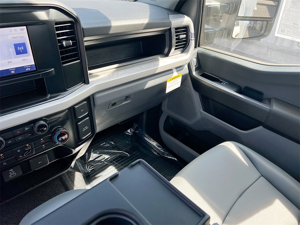 2025 Ford F-450 XL photo 21