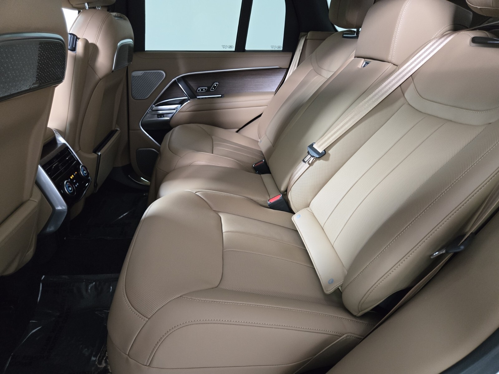 2025 Land Rover Range Rover Autobiography photo 9