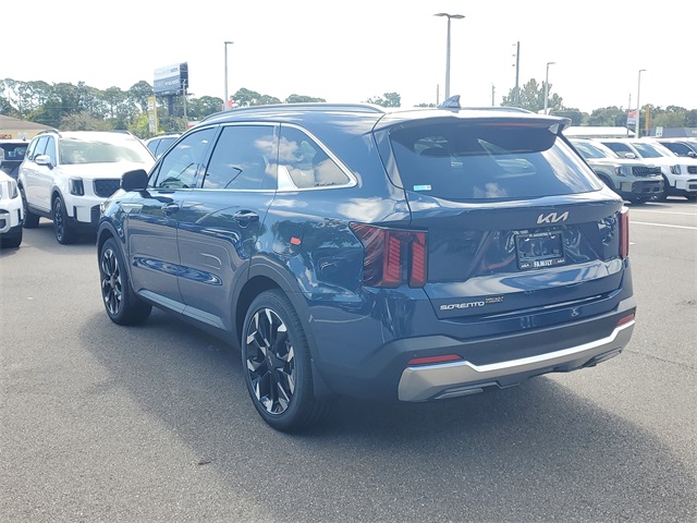 2026 Kia Sorento SX photo 4