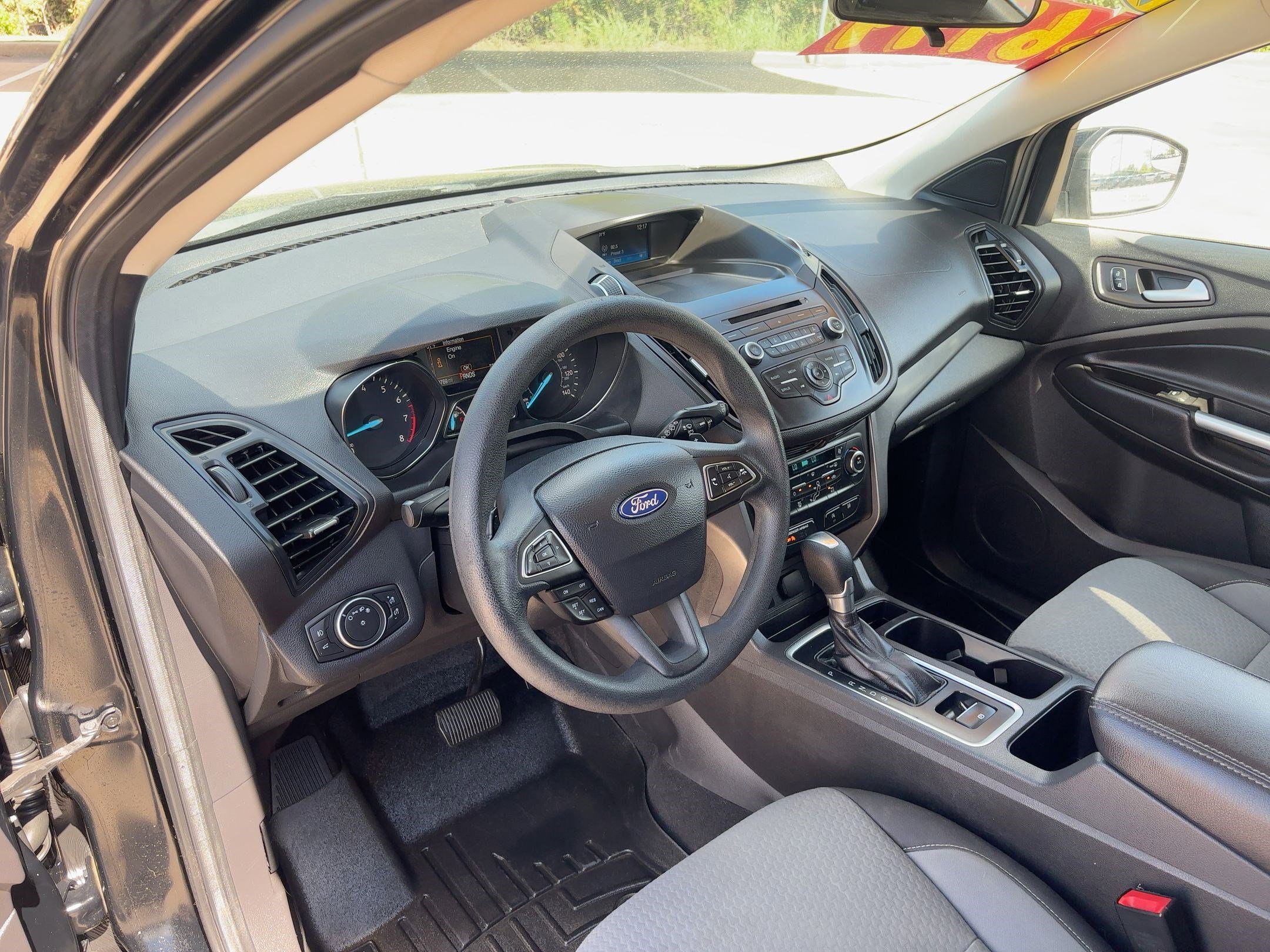 2017 Ford Escape SE photo 3