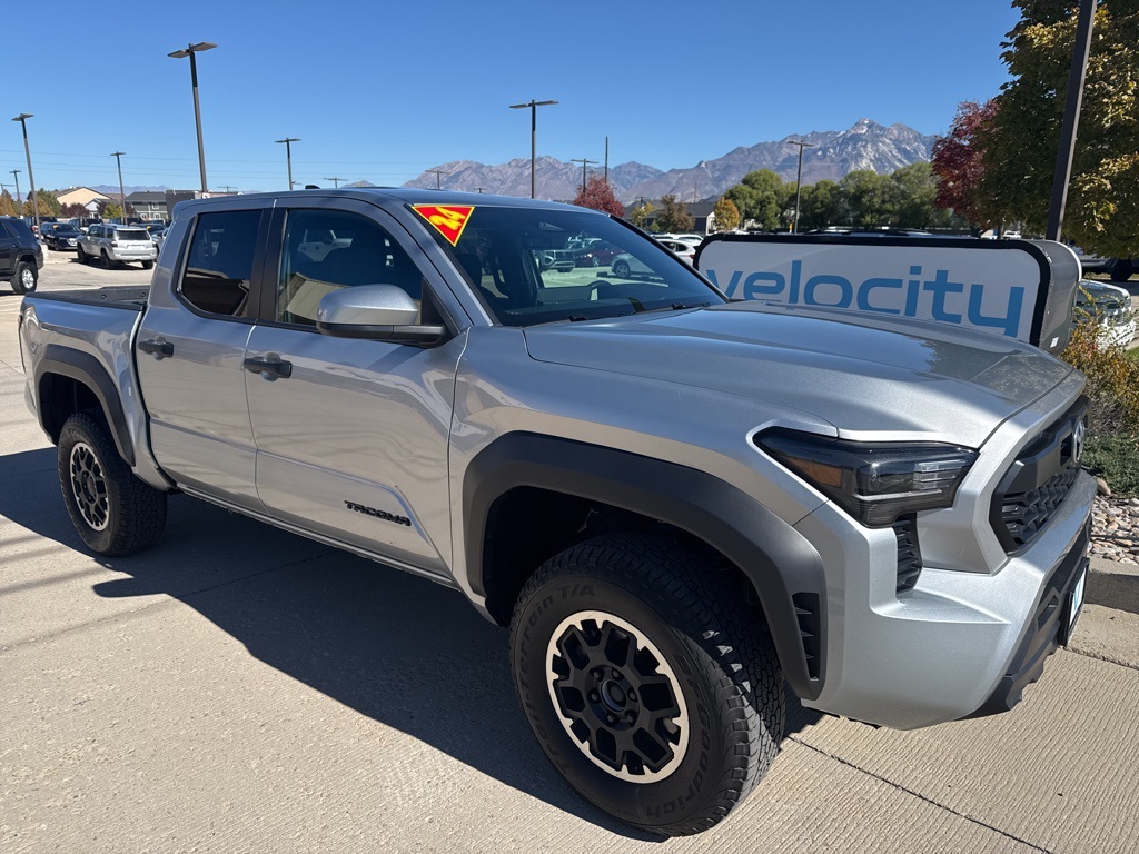 2024 Toyota Tacoma TRD Off Road's photo