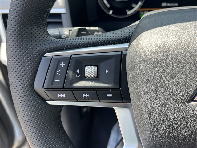 2025 Mitsubishi Outlander PHEV SEL photo 36