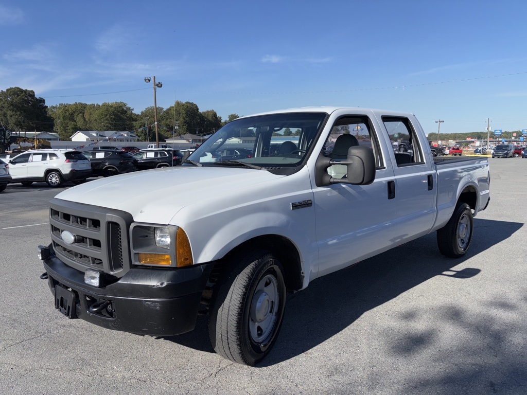 2005 Ford F-250 photo 2