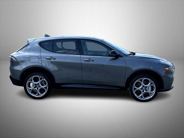 2025 Alfa Romeo Tonale photo 4