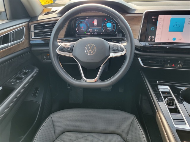 2024 Volkswagen Atlas SE Technology photo 25