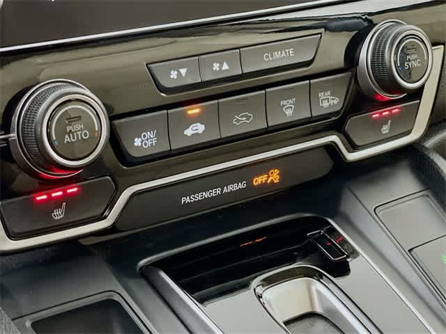2017 Honda CR-V Touring photo 19
