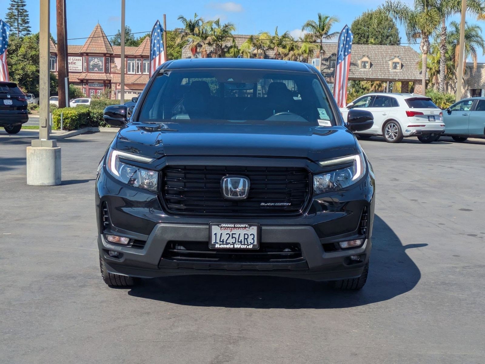 2023 Honda Ridgeline Black Edition photo 3