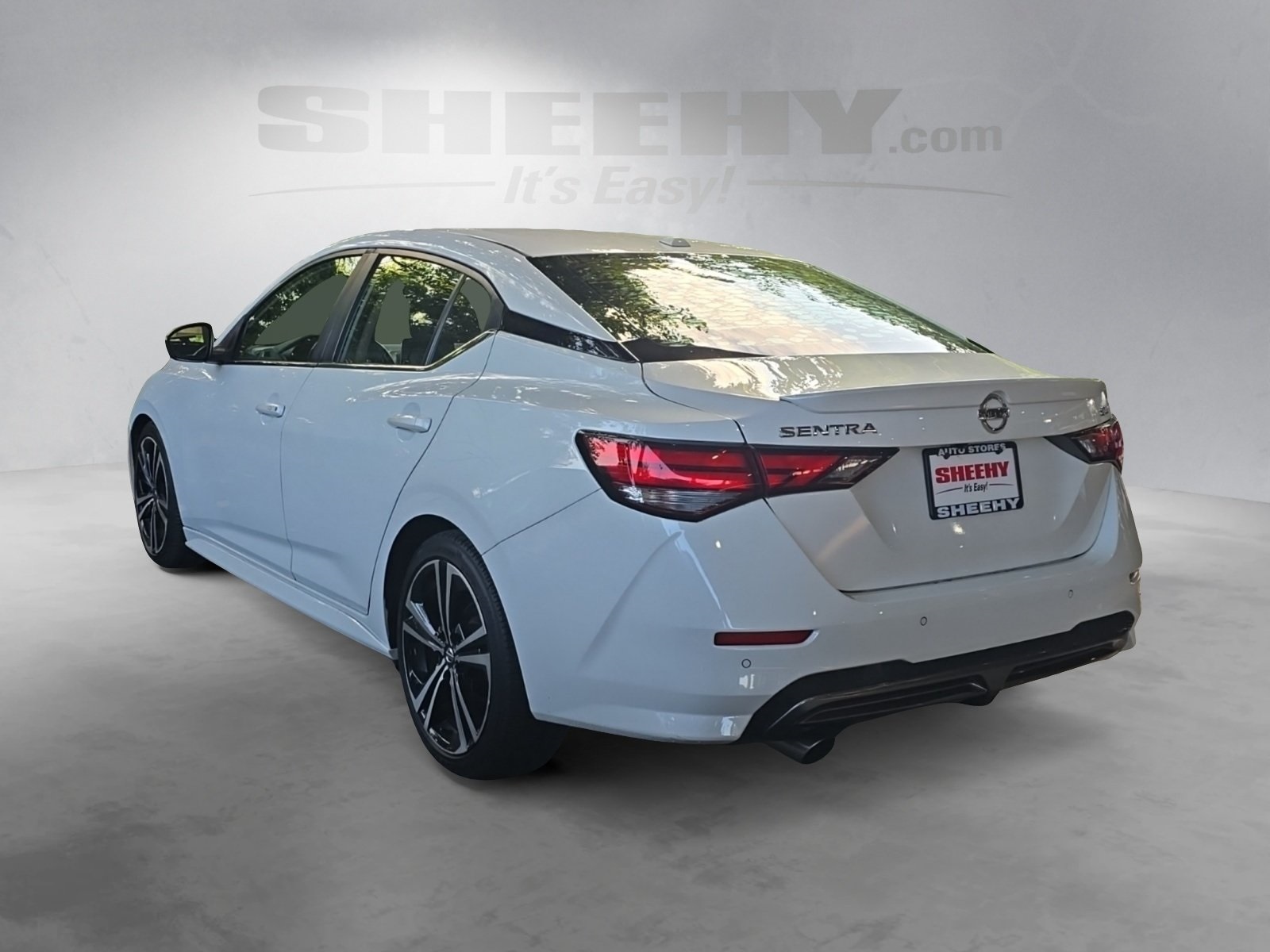 2020 Nissan Sentra SR photo 3
