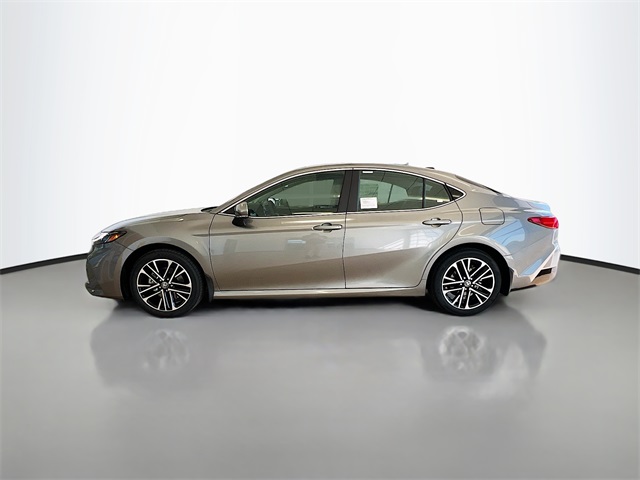 2025 Toyota Camry XLE photo 3
