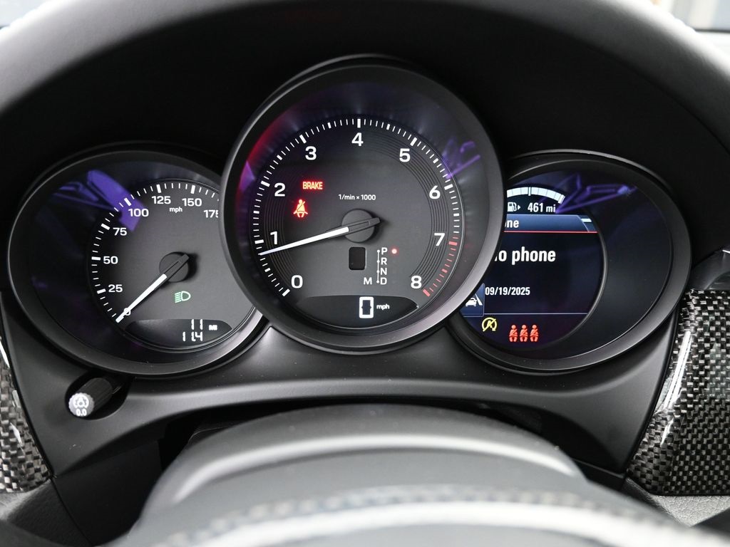 2026 Porsche Macan T photo 23