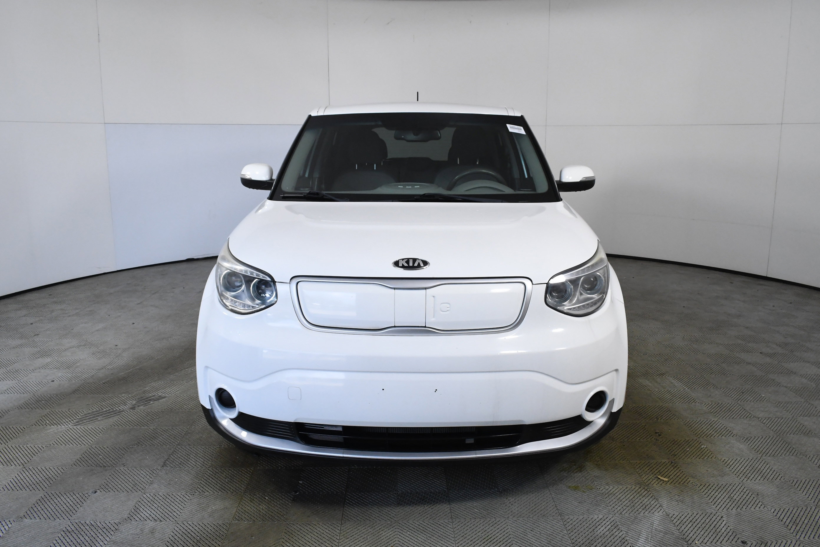 Used 2017 Kia Soul EV with VIN KNDJP3AE7H7023242 for sale in Miami, FL