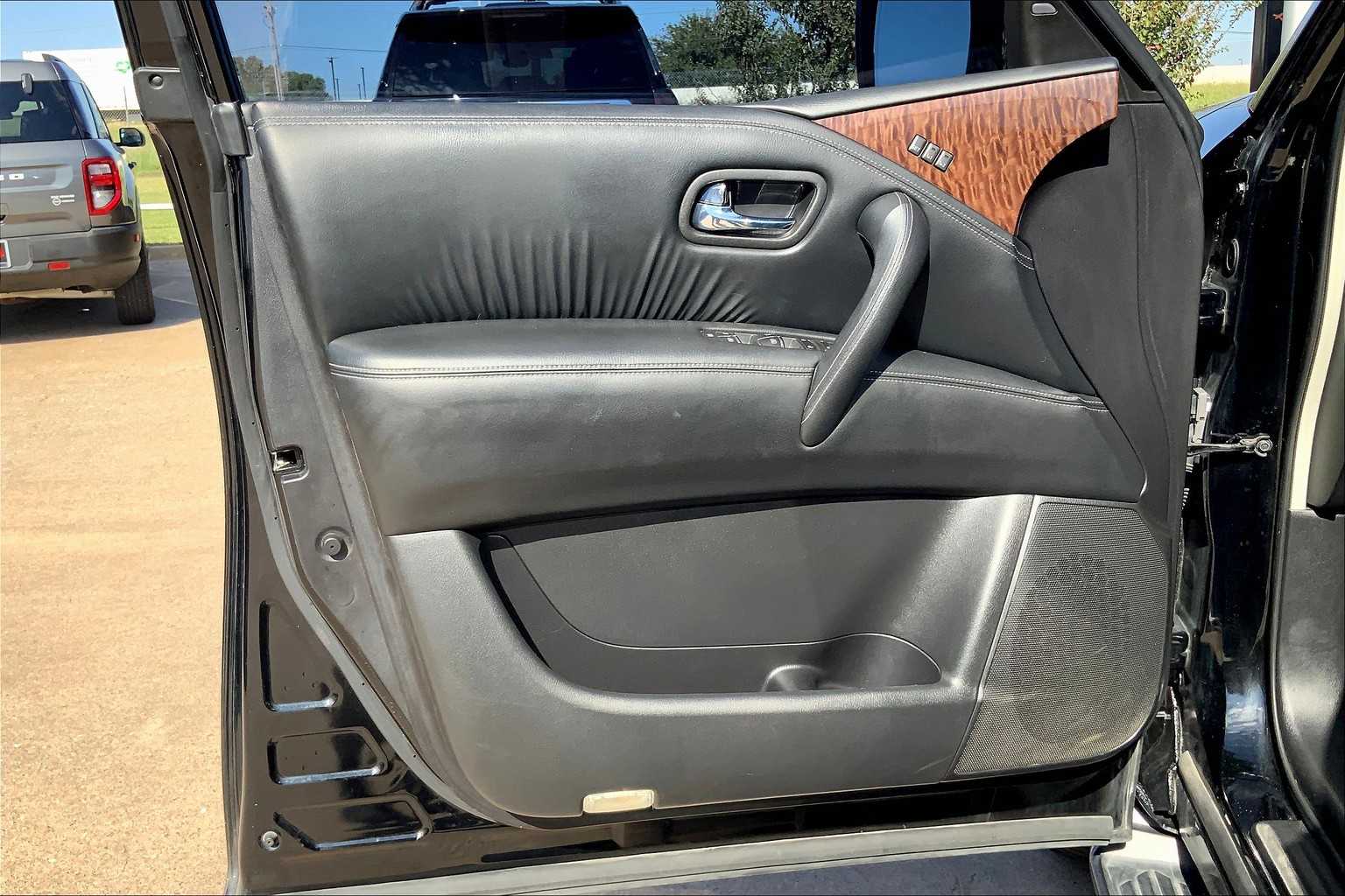 2018 Nissan Armada SL photo 23