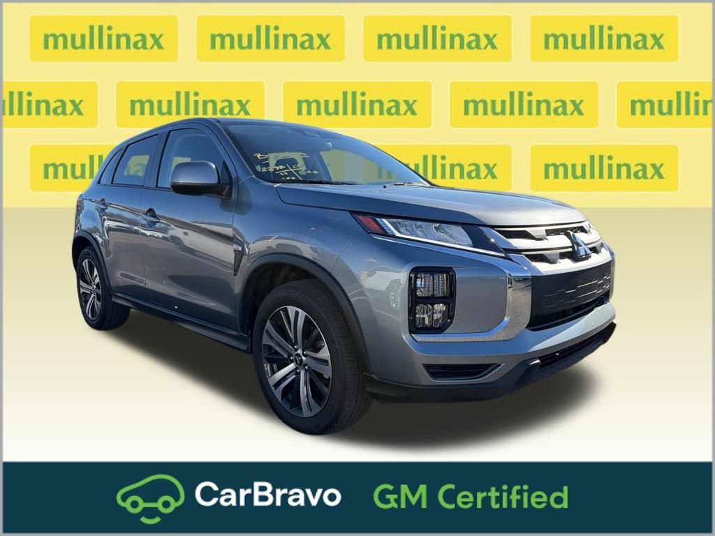 2025 Mitsubishi Outlander Sport ES's photo