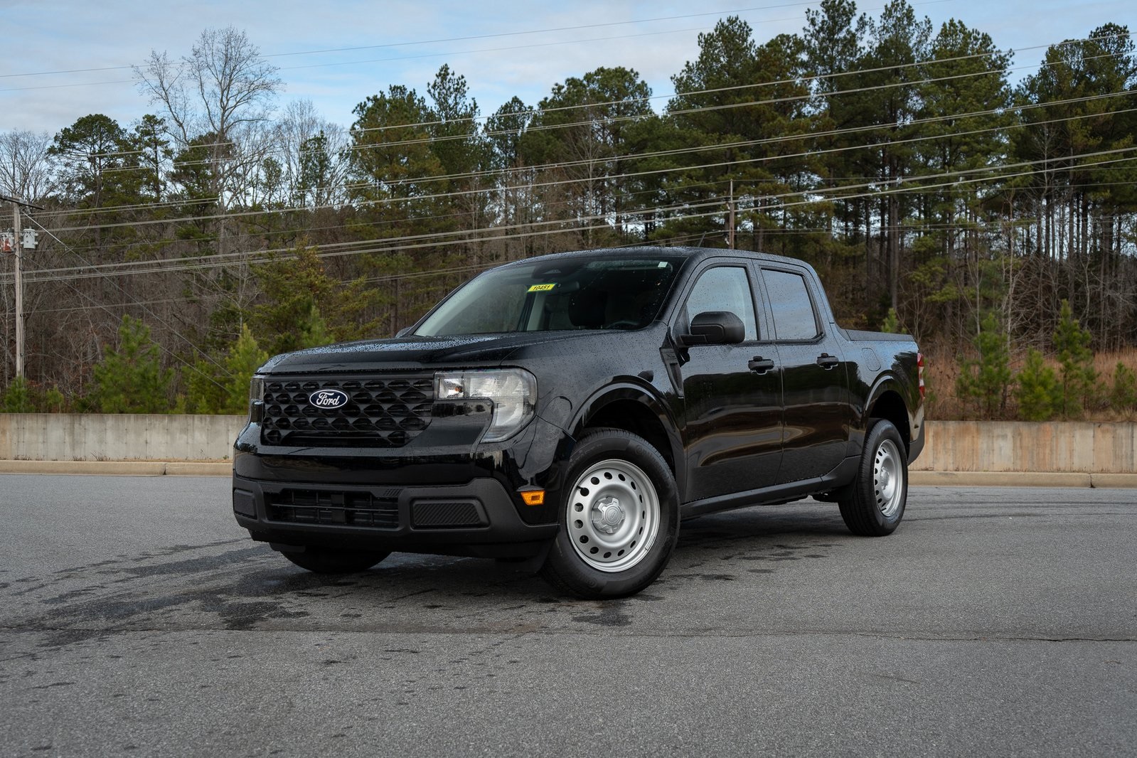 2025 Ford Maverick XL's photo