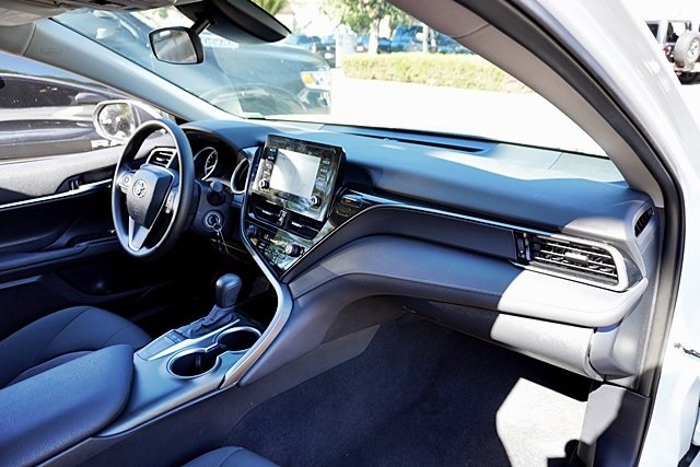 2024 Toyota Camry LE photo 9