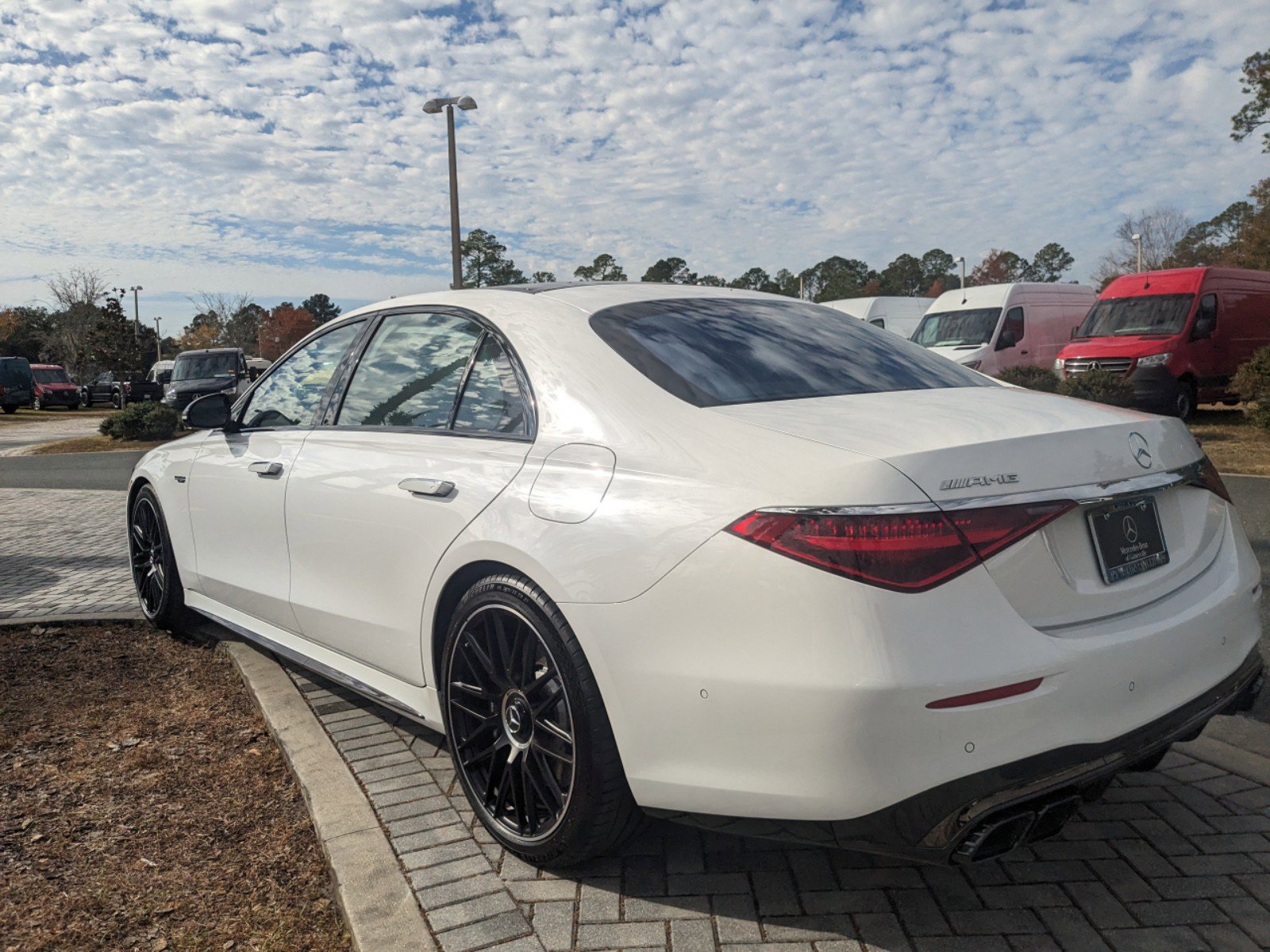 2024 Mercedes Benz S AMG 63 e 4MATIC photo 9