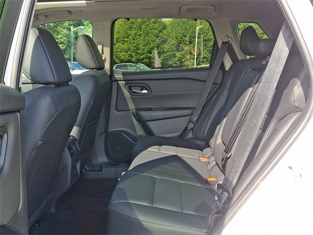 2024 Nissan Rogue SL photo 19