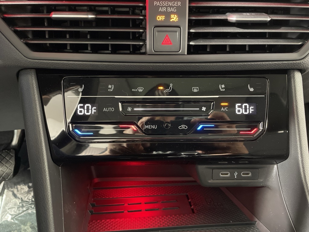 2025 Volkswagen Jetta 1.5T SEL photo 22