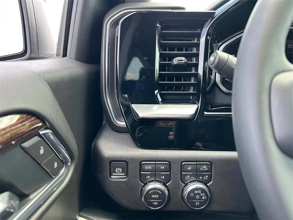 2026 GMC SIERRA - Image 18