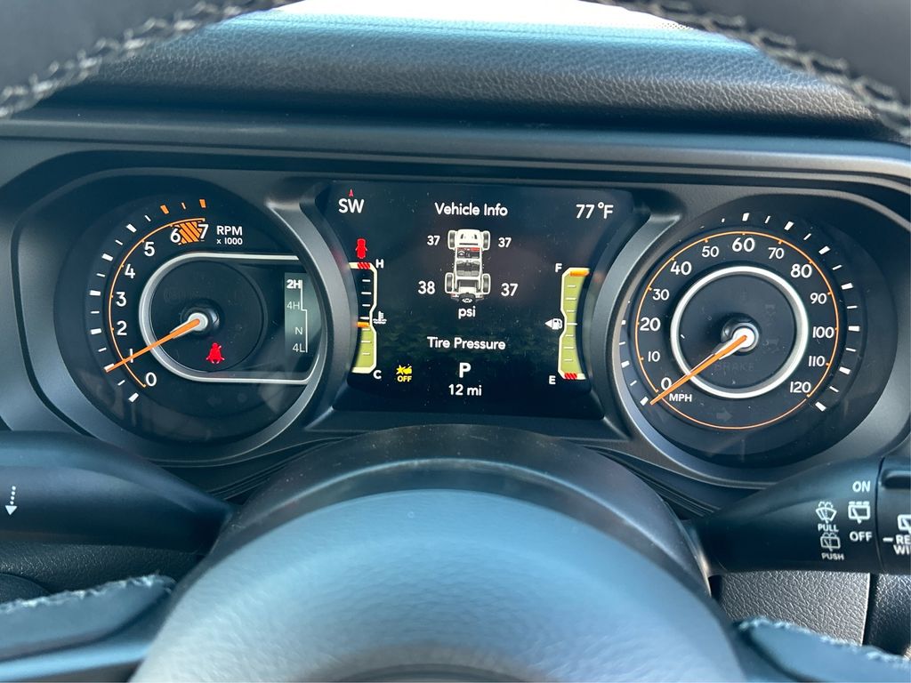 2025 Jeep Wrangler Sport RHD photo 19