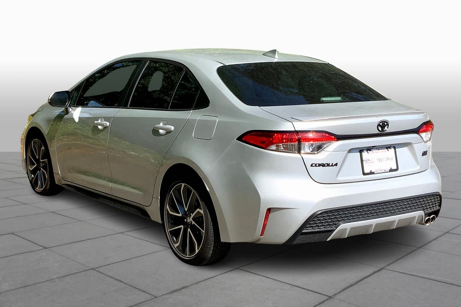 Image 9 of GOLD CERTIFIED 2022 Toyota Corolla SE FWD