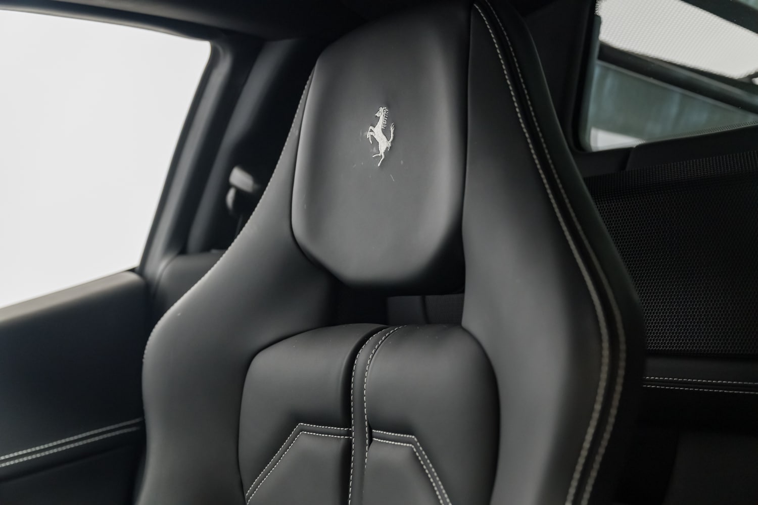 2015 Ferrari 458 Italia photo 35
