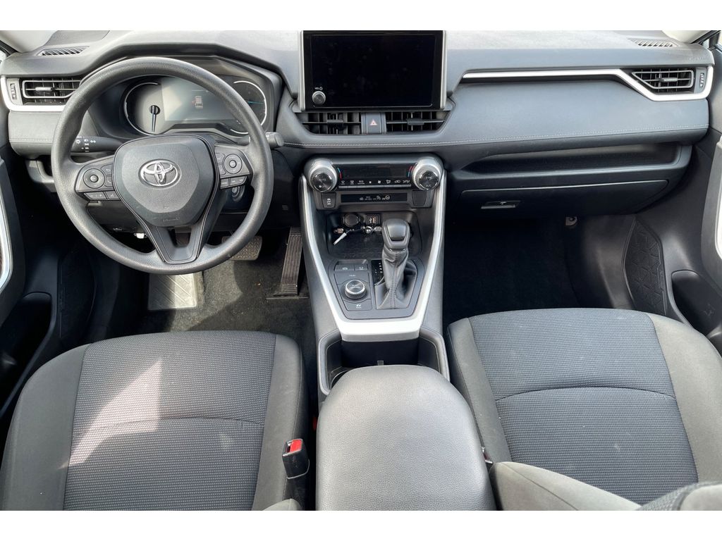 2024 Toyota RAV4 Hybrid LE photo 15