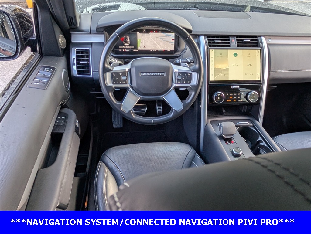 2023 Land Rover Discovery S R-Dynamic photo 12