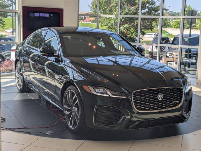 2024 Jaguar XF P300 R-Dynamic SE photo 3
