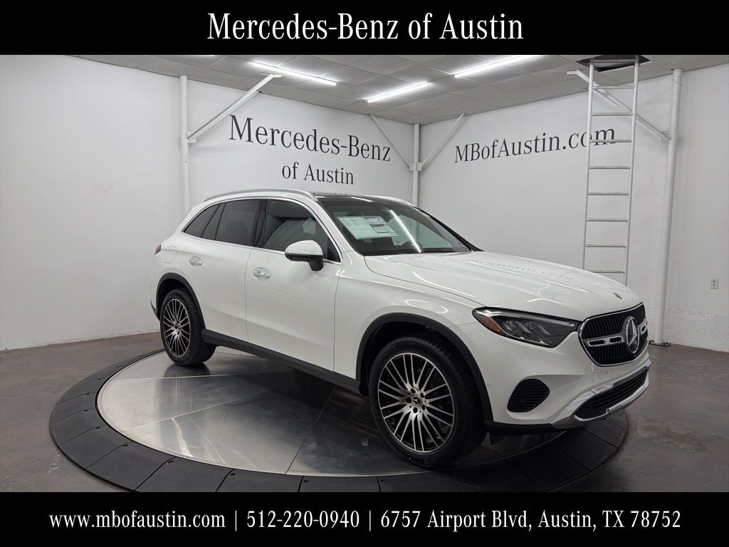 2026 Mercedes-Benz GLC Base's photo