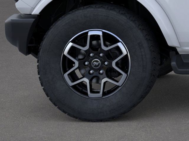 2025 Ford Bronco Outer Banks photo 18