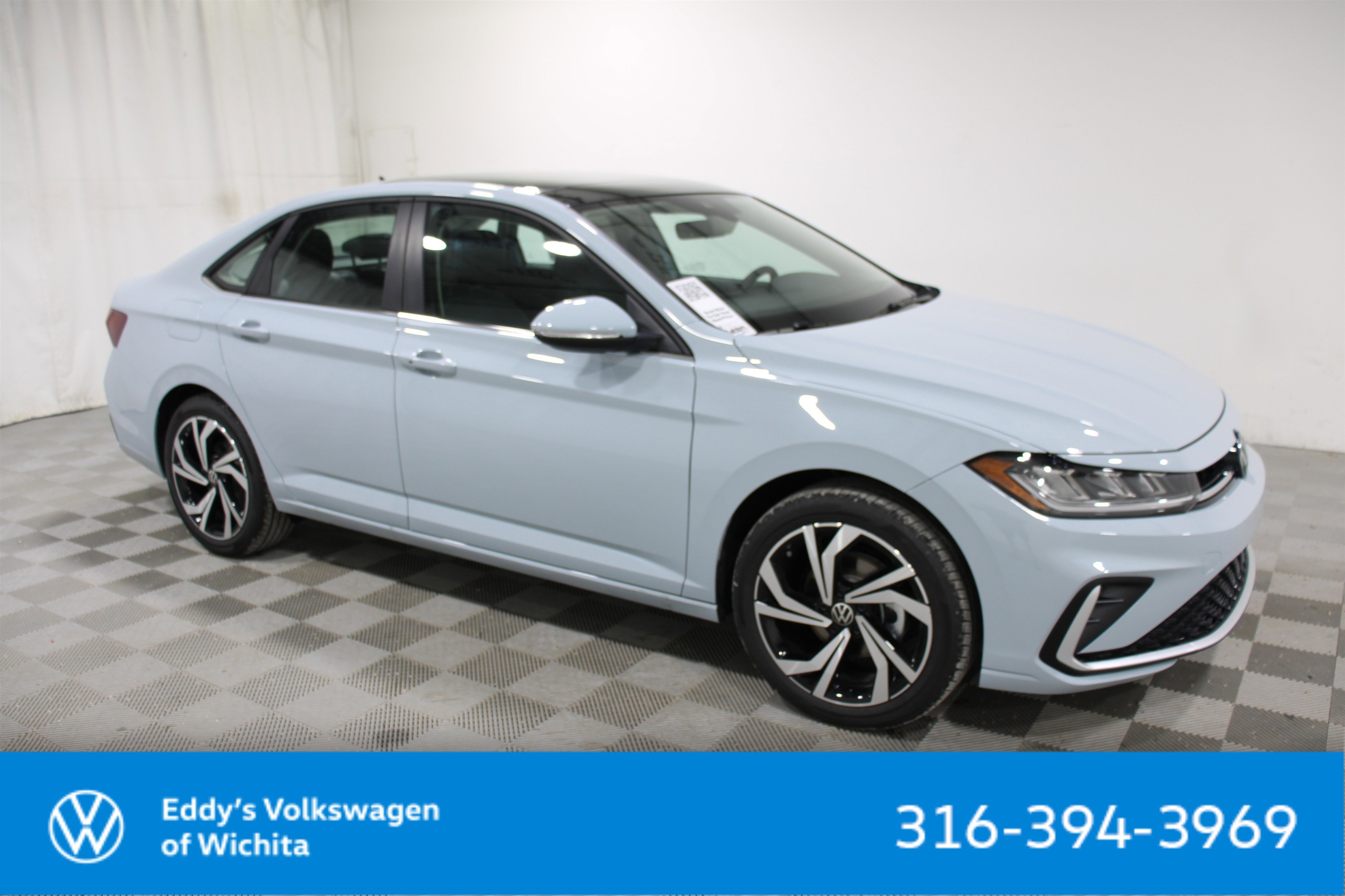 2025 Volkswagen Jetta SEL's photo