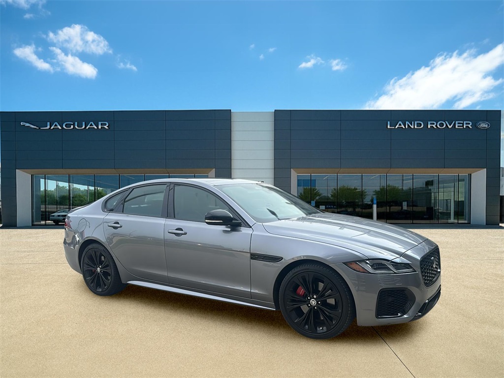 2024 Jaguar XF P300 R-Dynamic SE photo 5