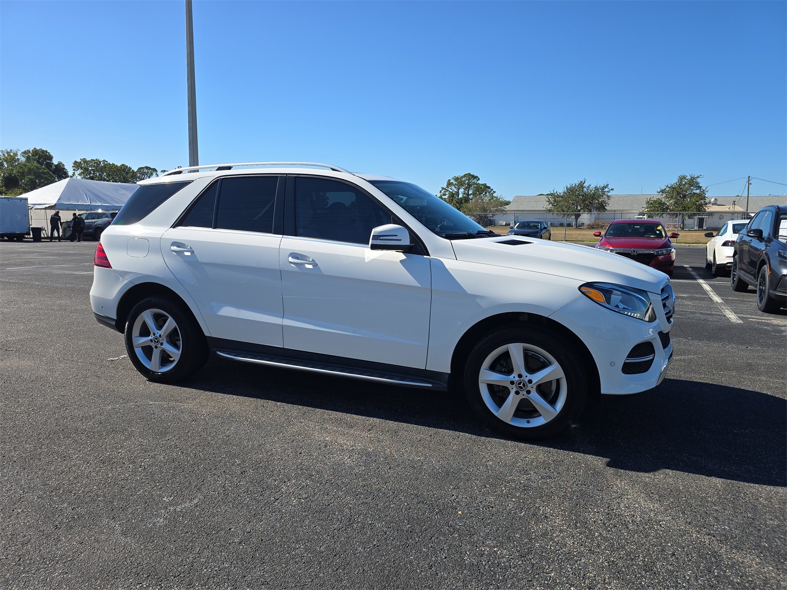 Used 2017 Mercedes-Benz GLE-Class GLE350 with VIN 4JGDA5JB8HA961863 for sale in Port Richey, FL