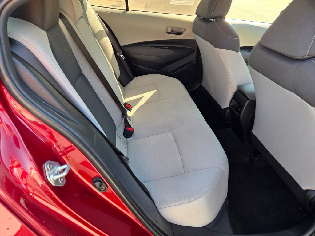 2022 Toyota Corolla LE photo 5