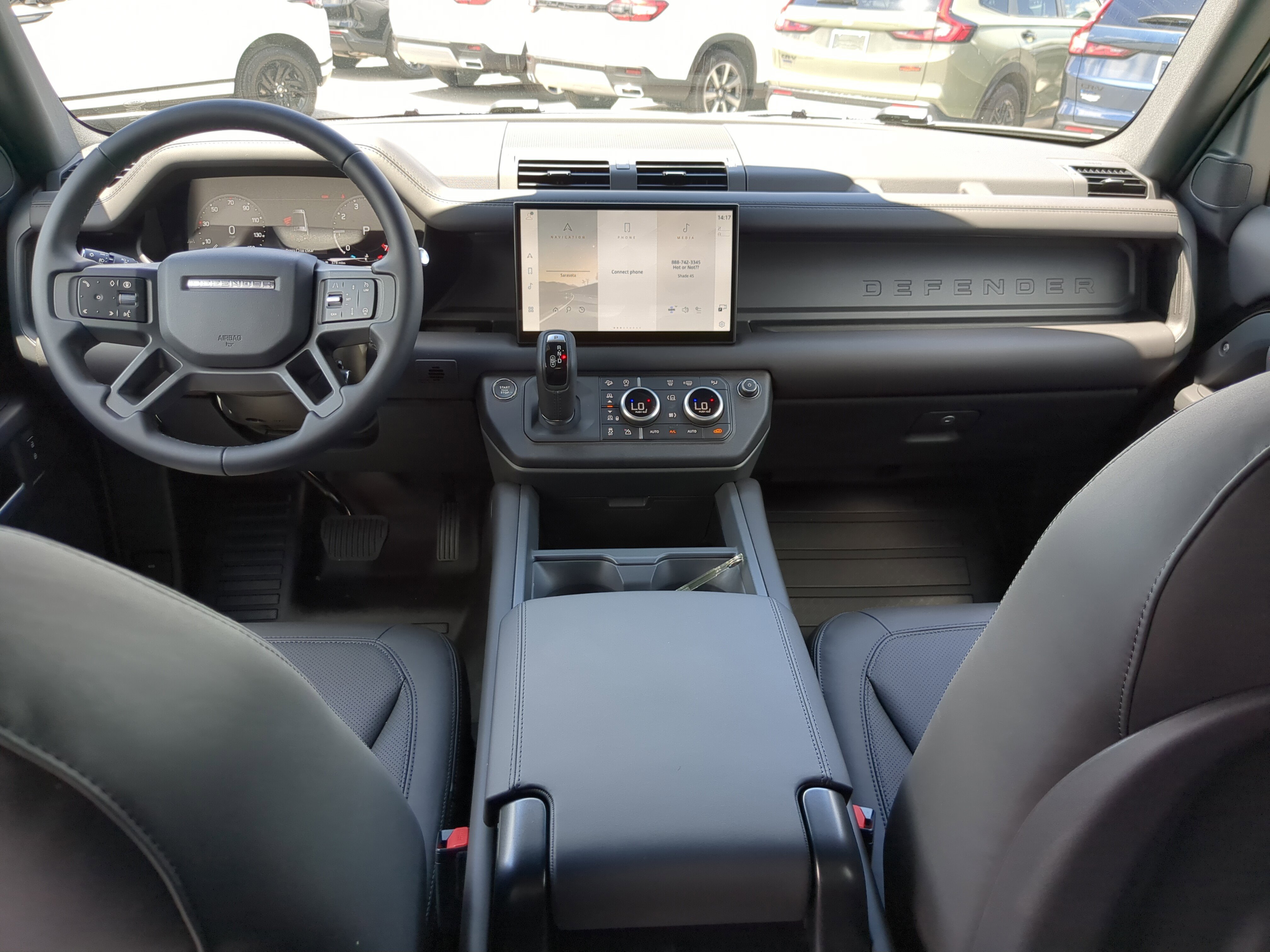 2025 Land Rover Defender 130 S photo 8