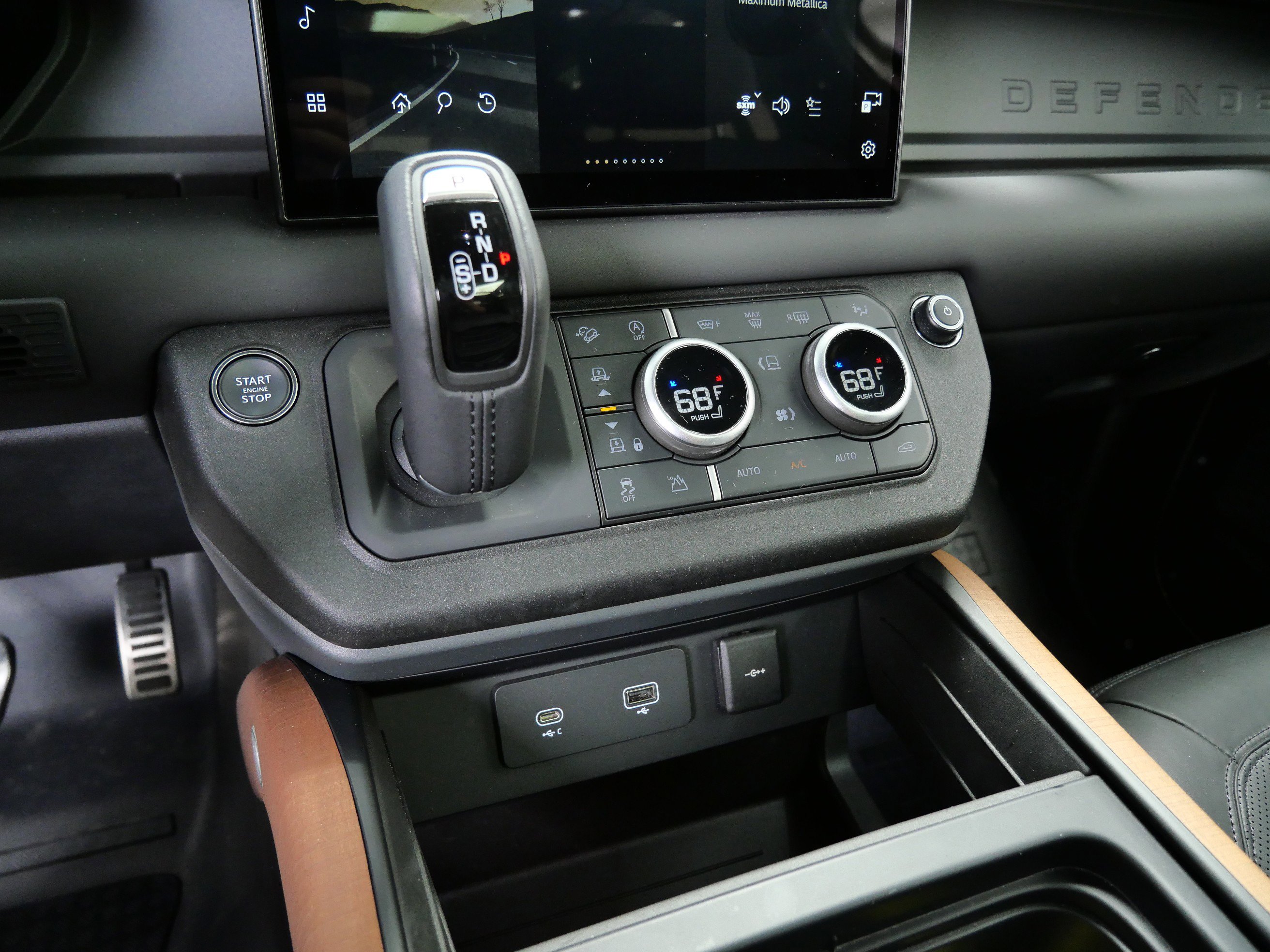 2023 Land Rover Defender 90 X photo 20