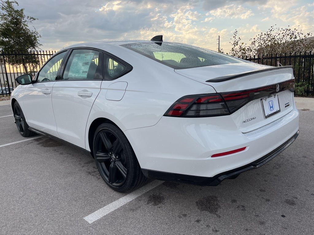 2025 Honda Accord Hybrid Sport-L photo 4