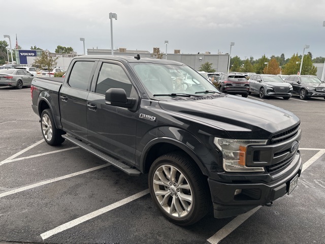 2020 Ford F-150 XLT photo 2