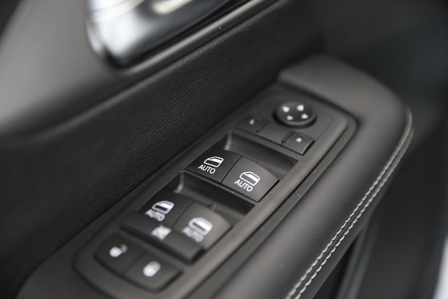 2026 Chrysler Voyager LX photo 12