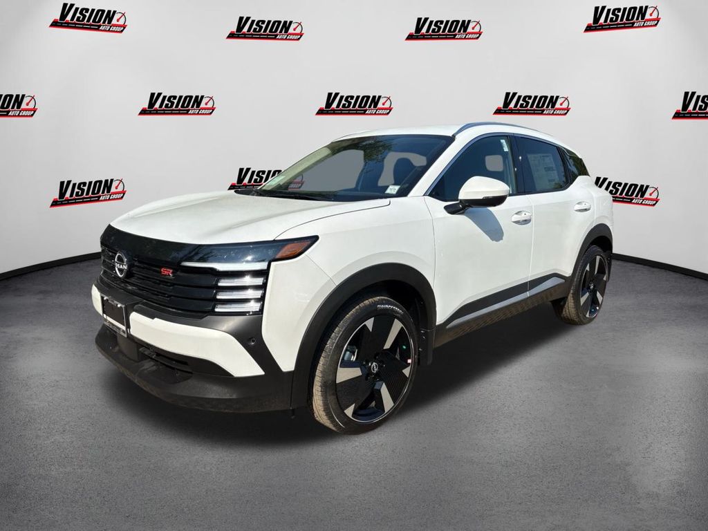 2025 Nissan Kicks SR AWD's photo