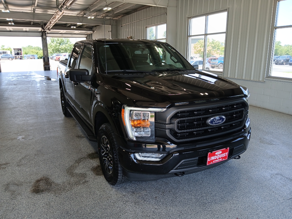 2023 Ford F-150 XLT photo 2