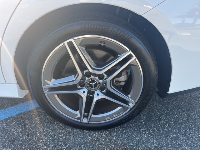2023 Mercedes Benz CLA 250 4MATIC photo 9