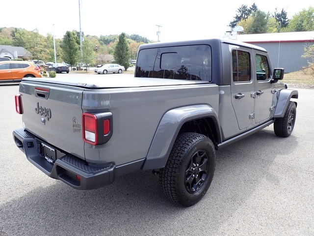 2022 Jeep Gladiator Willys photo 6