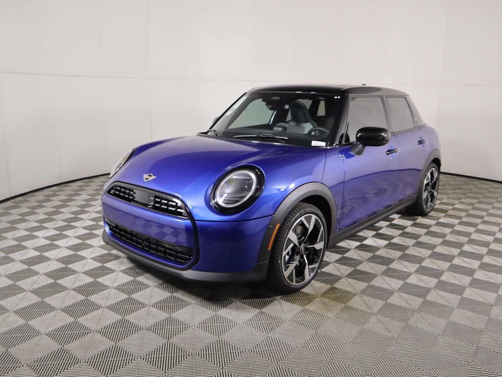 2026 MINI Hardtop 4 Door Oxford Edition's photo